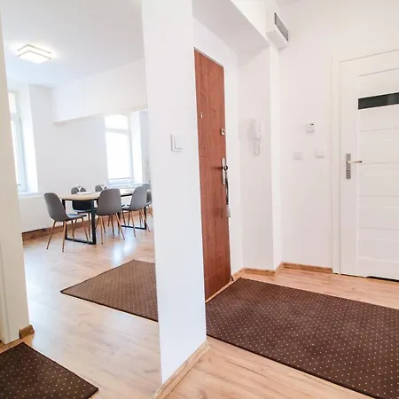 Center Standard 6 Apartment